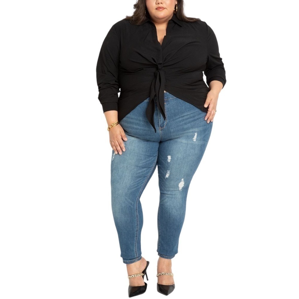 New with out tags Eloquii Gena Fit Peach Lift Distressed Skinny Jean Size:22